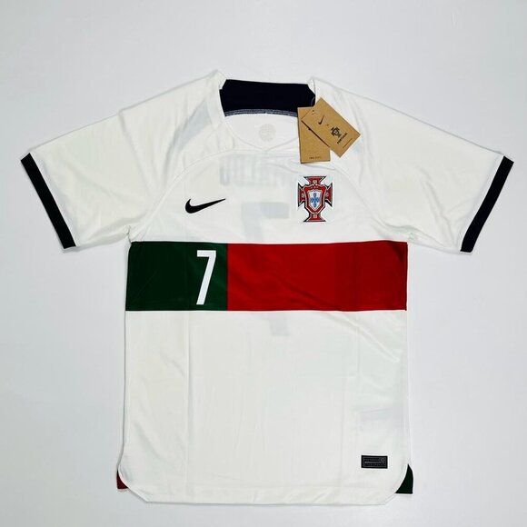 Nike Portugal 2022 Qatar World Cup Cristiano Ronaldo #7 Away Jersey - Picture 3 of 10